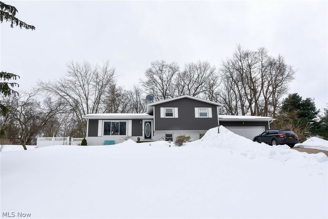 Property Photo:  8350 Orchardway Street NW  OH 44720 