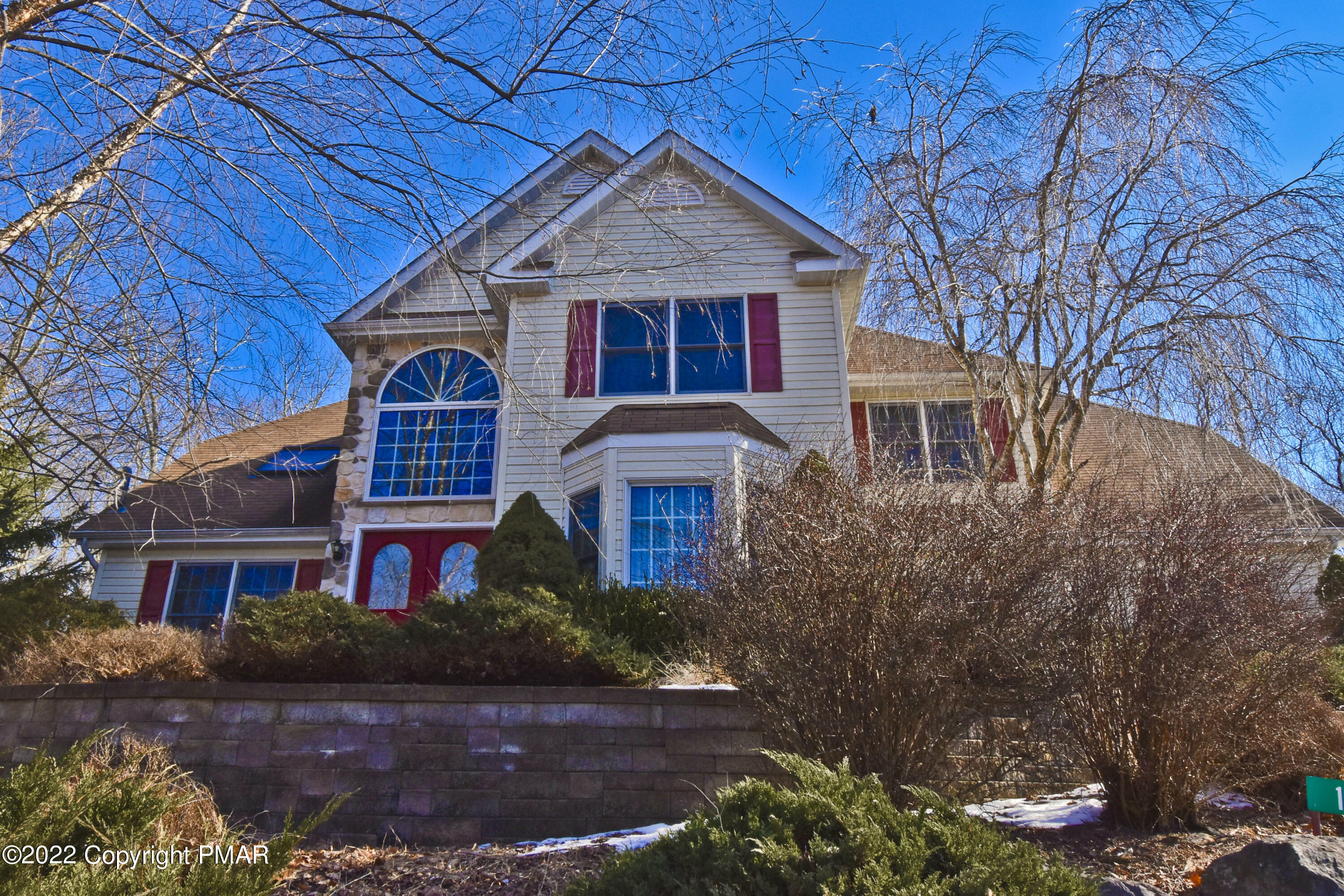 Property Photo:  135 Hyland Drive  PA 18301 