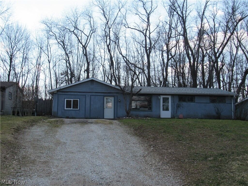 Property Photo:  2986 Douglas Street  OH 44266 