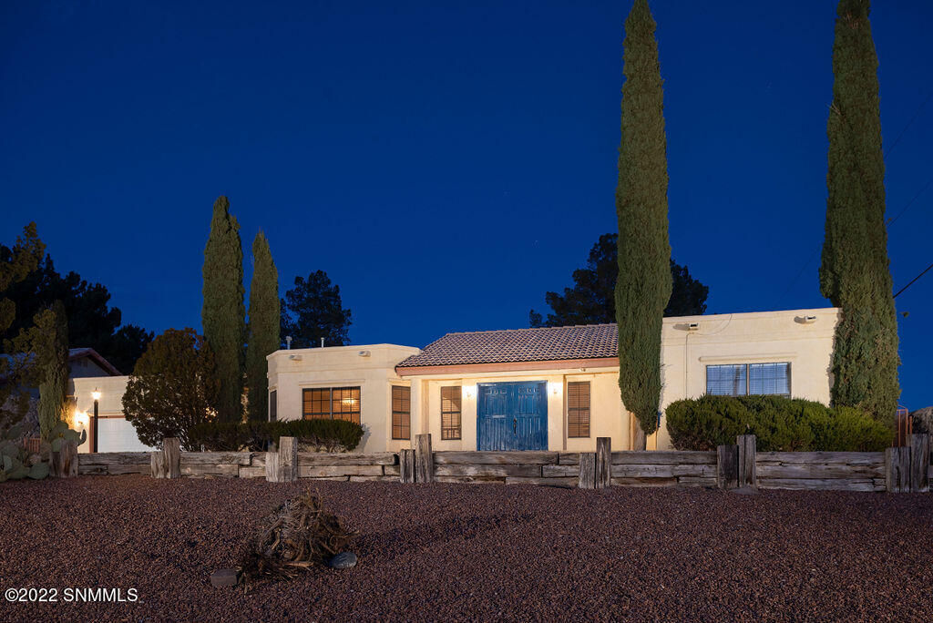 Property Photo:  1843 Regal Ridge Street  NM 88011 