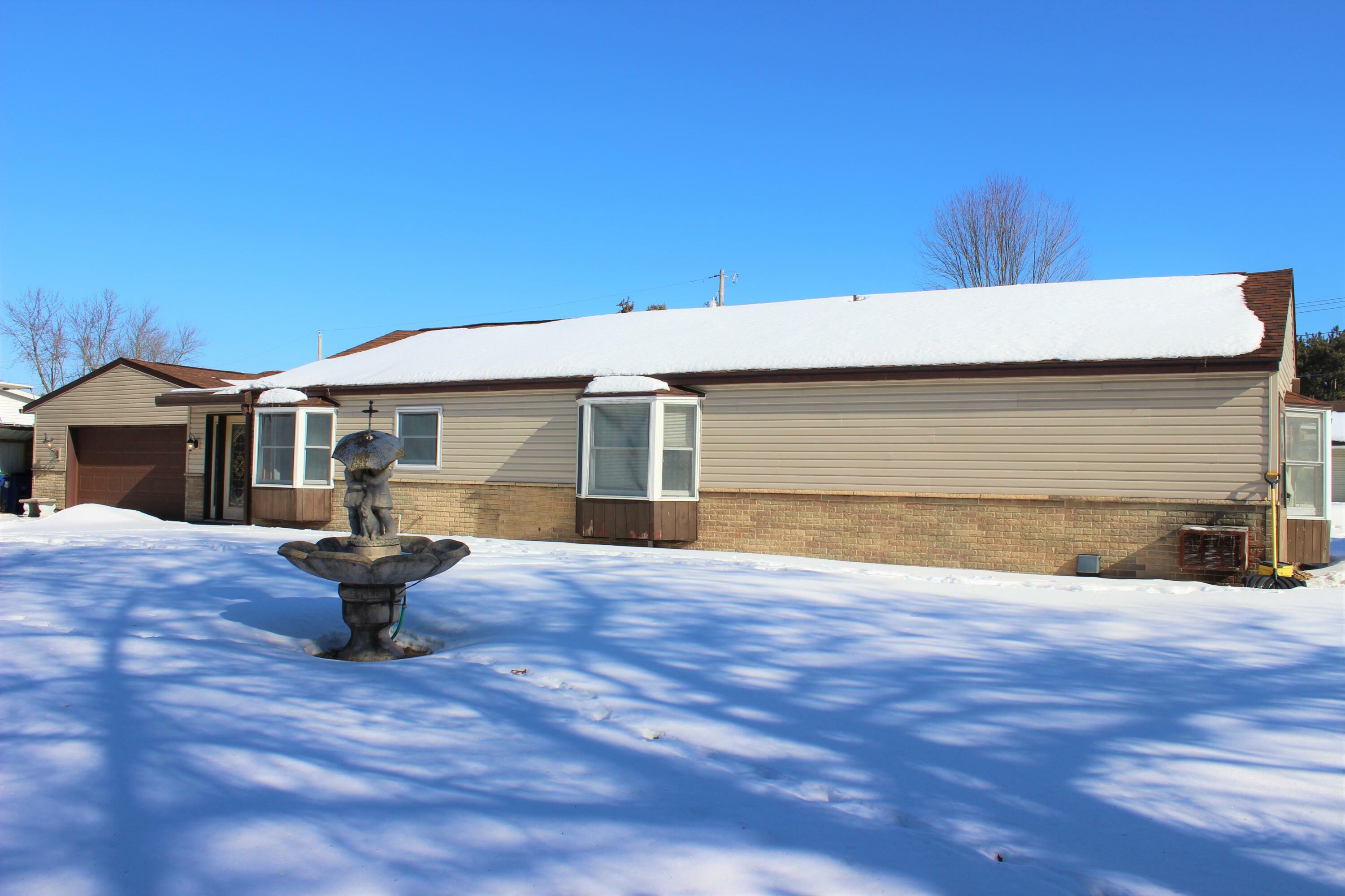 Property Photo:  1838 Lakeshore Dr  WI 54603 