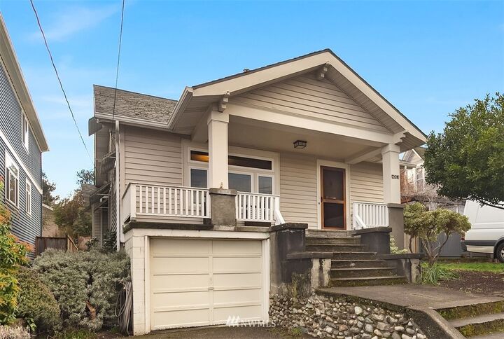 4063 2nd Avenue NE  Seattle WA 98105 photo