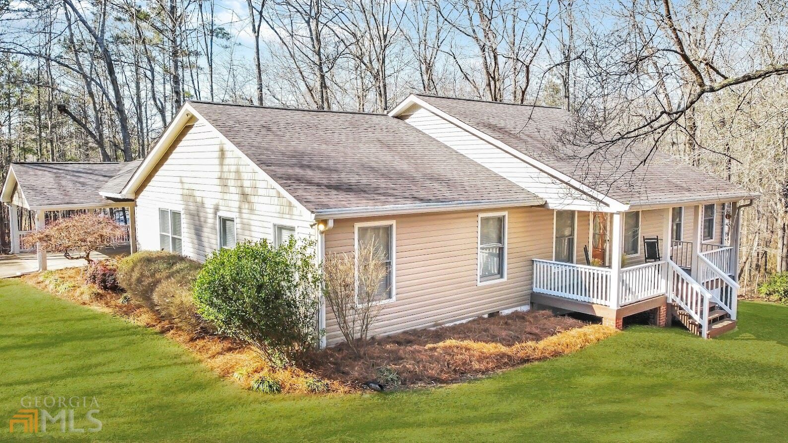 Property Photo: 400 Kuglar Road GA 30108