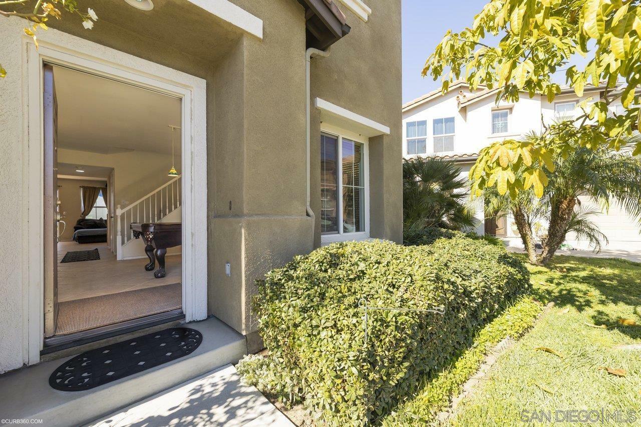 Property Photo:  415 Franciscan Way  CA 92057 