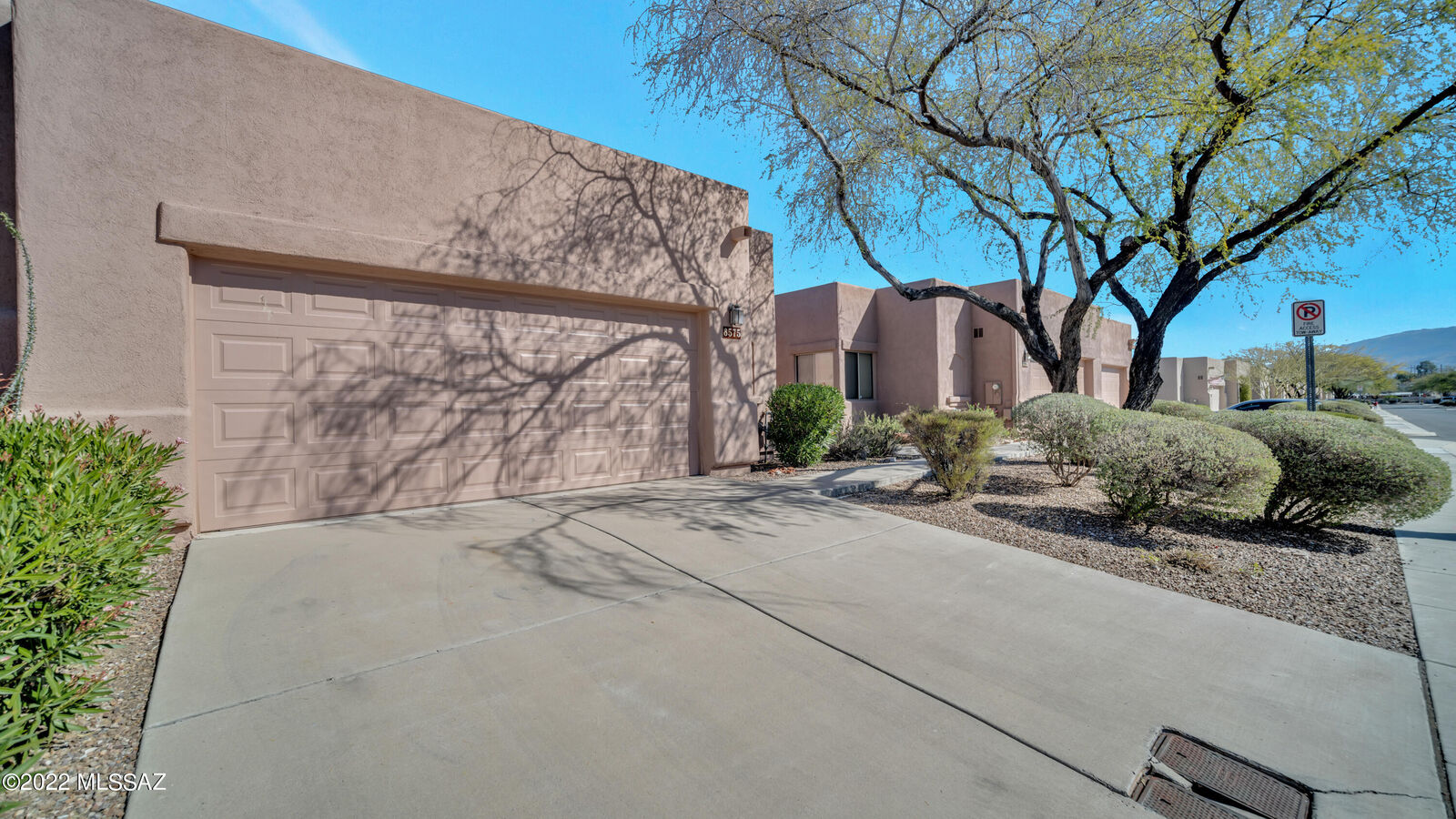 Property Photo:  8575 E Placita Pueblo Bonito  AZ 85710 