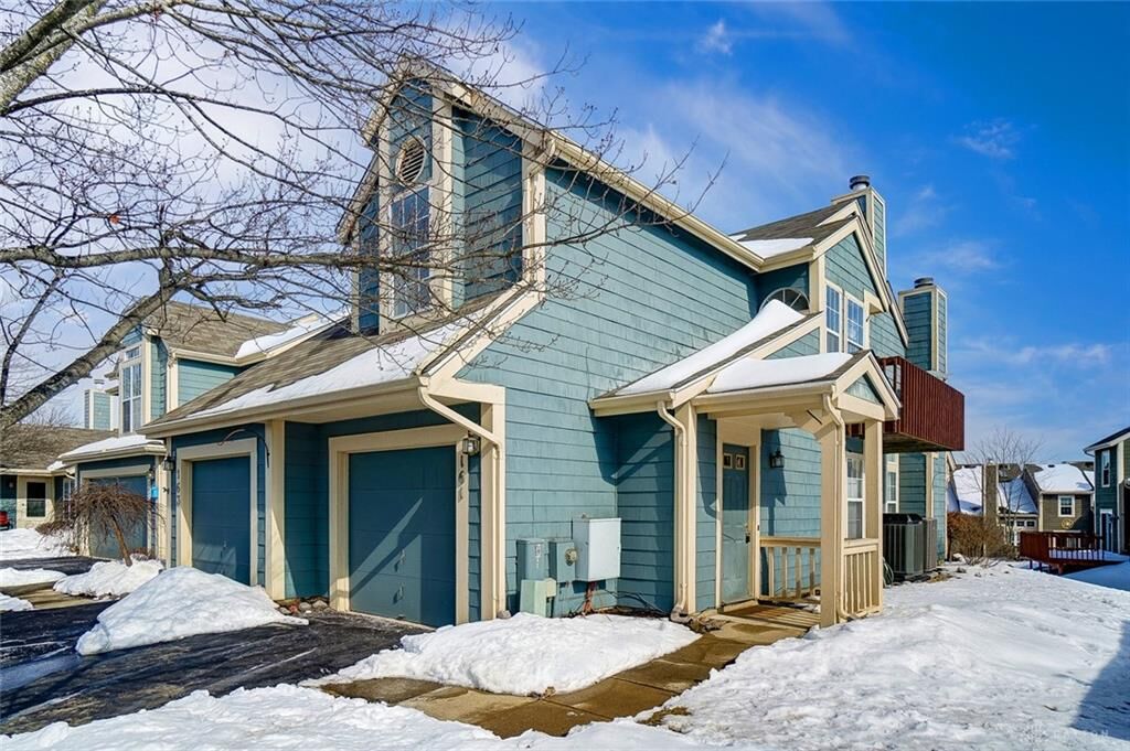 Property Photo: 161 Queens Crossing OH 45458