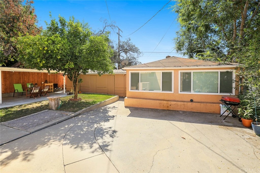 Property Photo:  216 W Colorado Boulevard A  CA 91016 