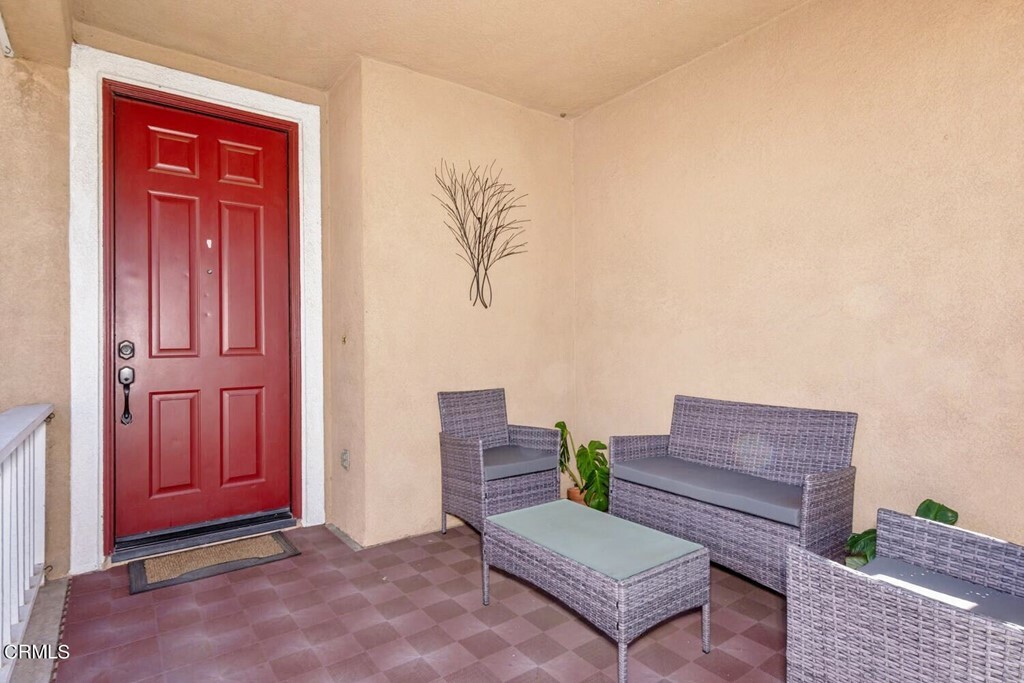 Property Photo:  700 Navigator Way  CA 93035 