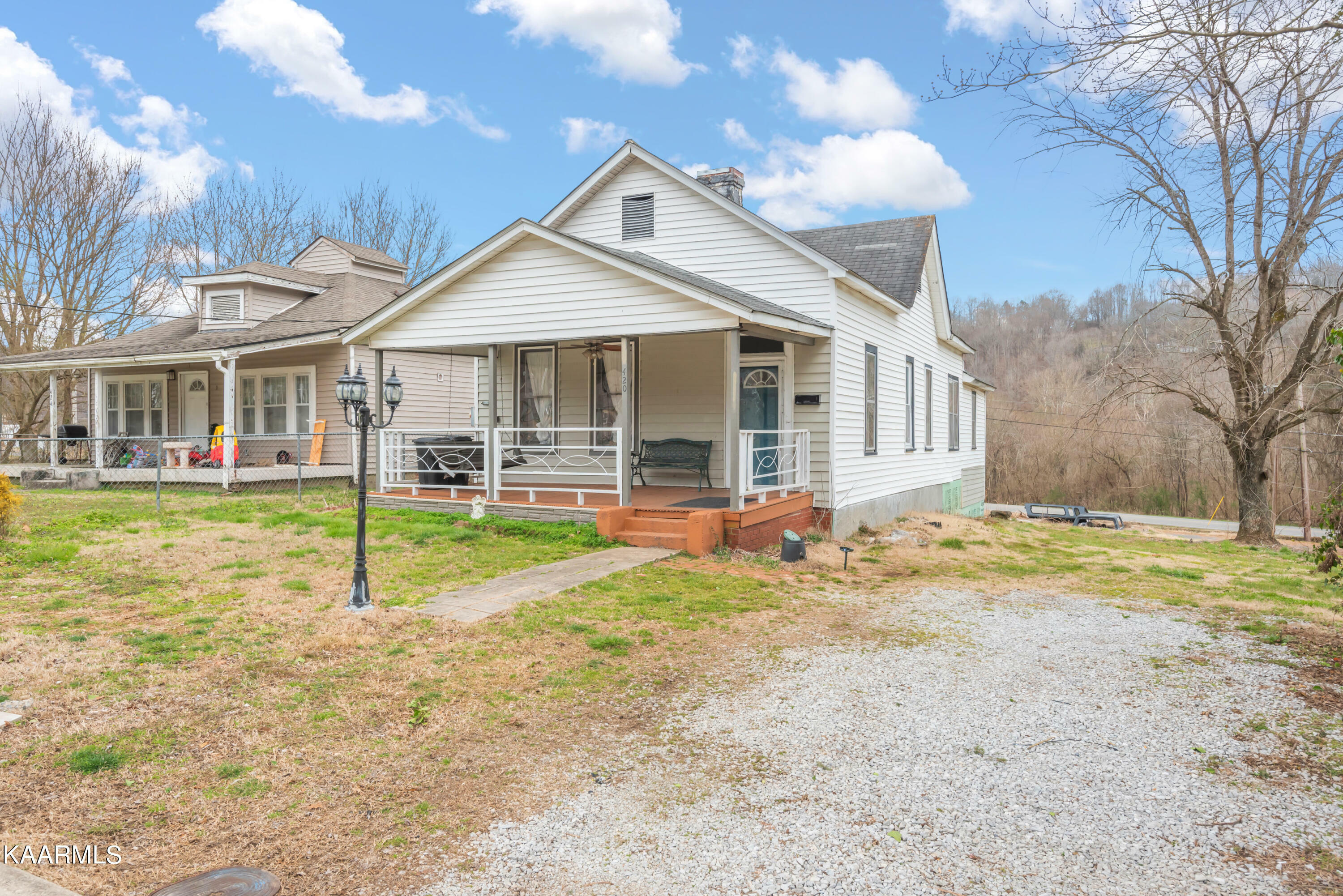 Property Photo:  420 Clifty St  TN 37748 