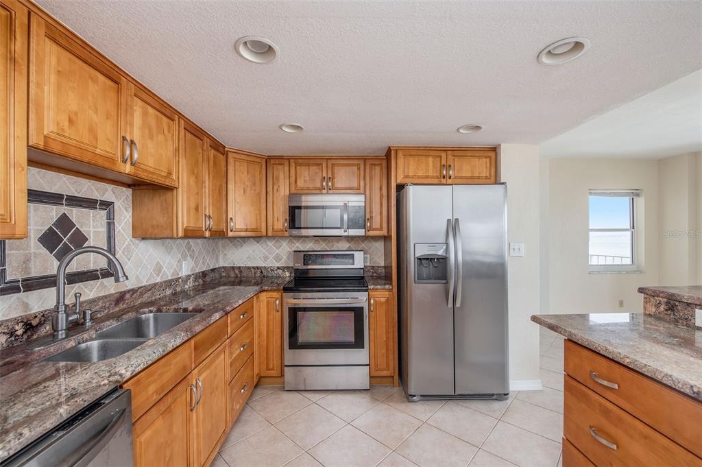 Property Photo: 1621 Gulf Boulevard 1108 FL 33767