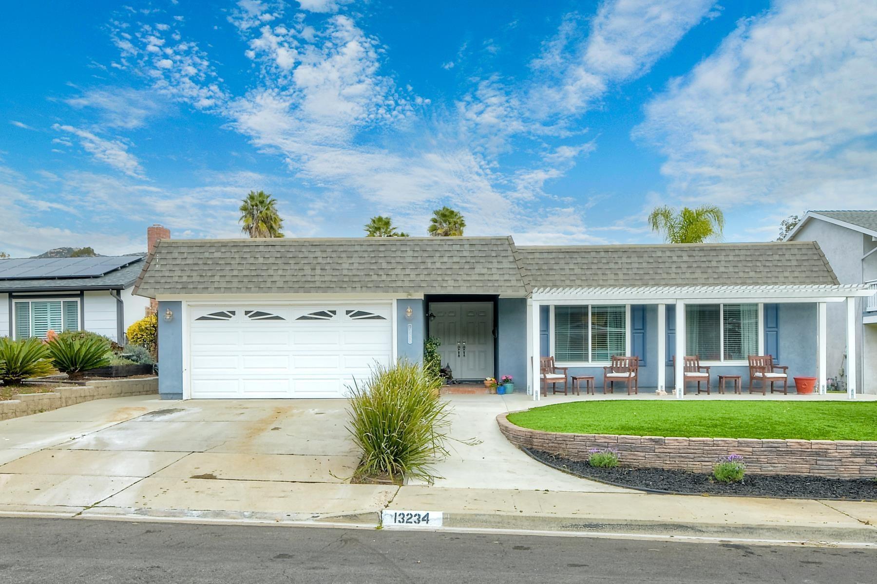 Property Photo: 13234 Lingre Ave CA 92064