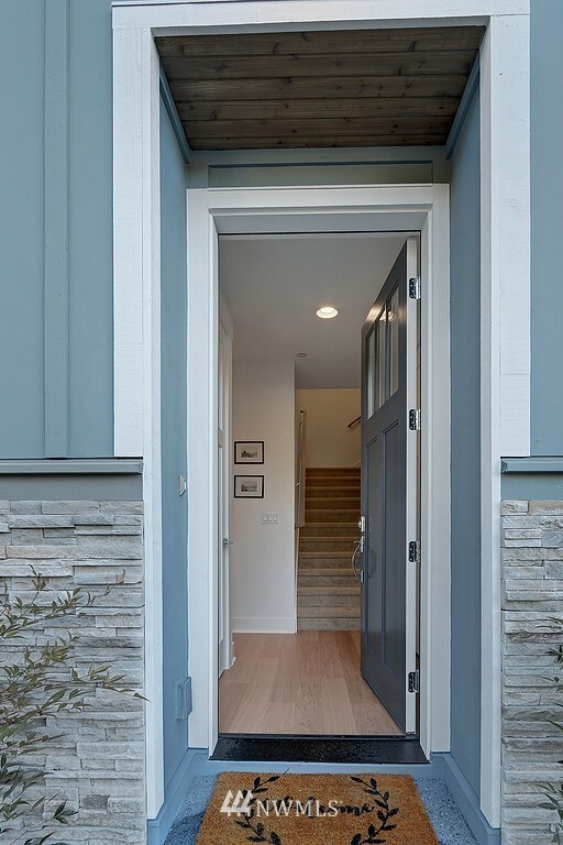 Property Photo: 21222 82nd Place W WA 98026