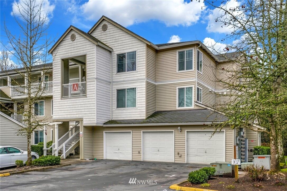 Property Photo:  2009 196th Street SE A305  WA 98012 