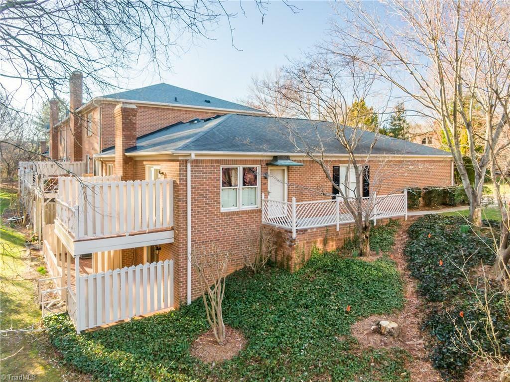 869 Brookleigh Court  Winston Salem NC 27104 photo