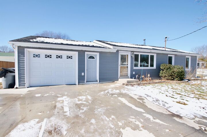 57319 County Road 35  Middlebury IN 46540 photo