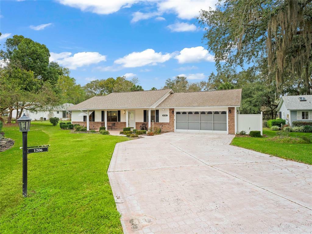 Property Photo:  1206 Loch Rannoch Court  FL 34788 