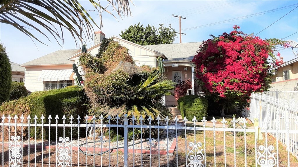 Property Photo:  4055 Hill Street  CA 90255 