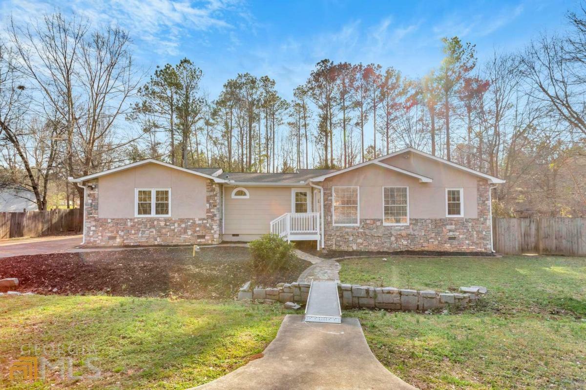 Property Photo:  155 Dwight Road  GA 30605 