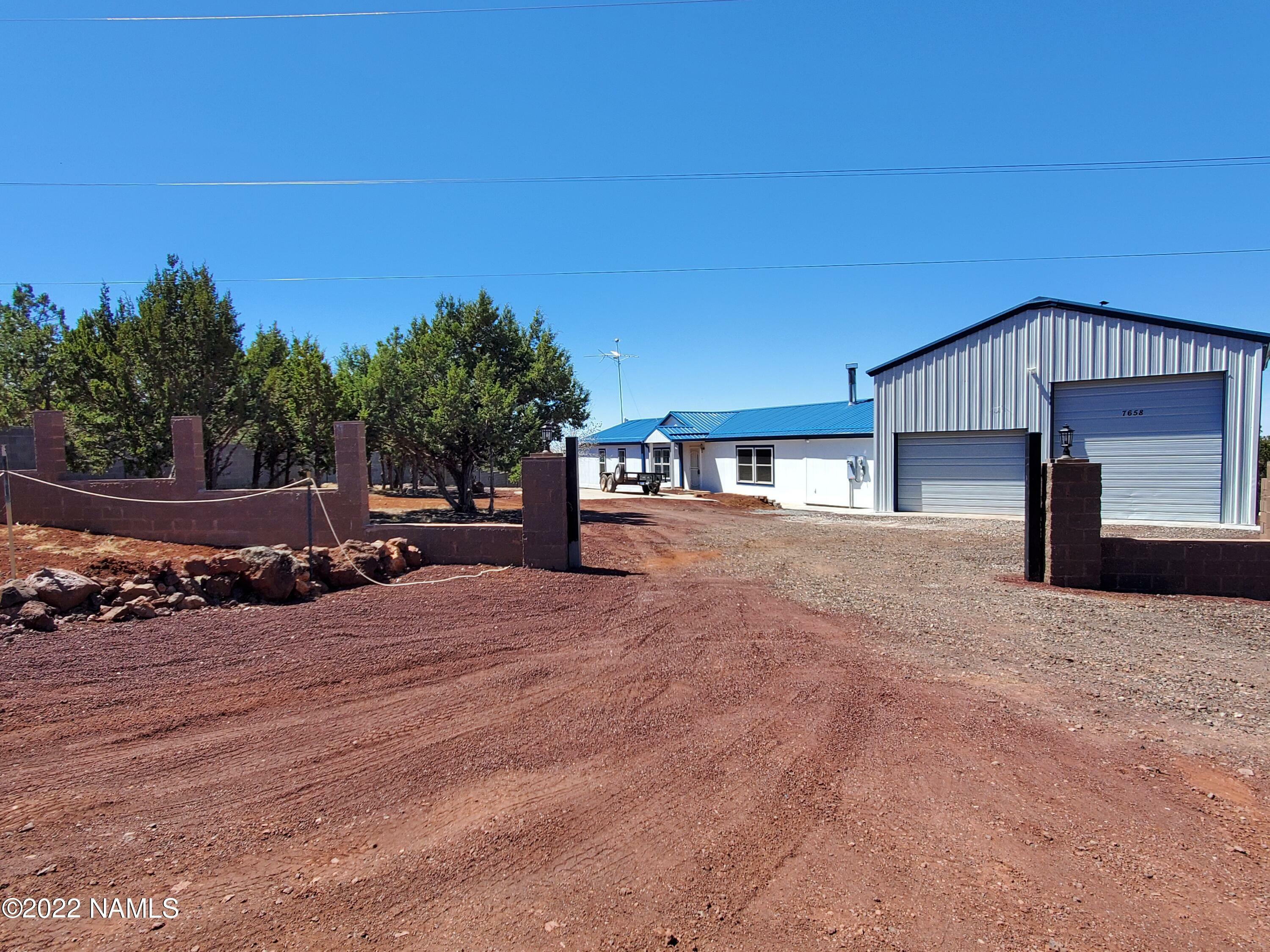 Property Photo:  7658 N Wild Horse Drive  AZ 86046 