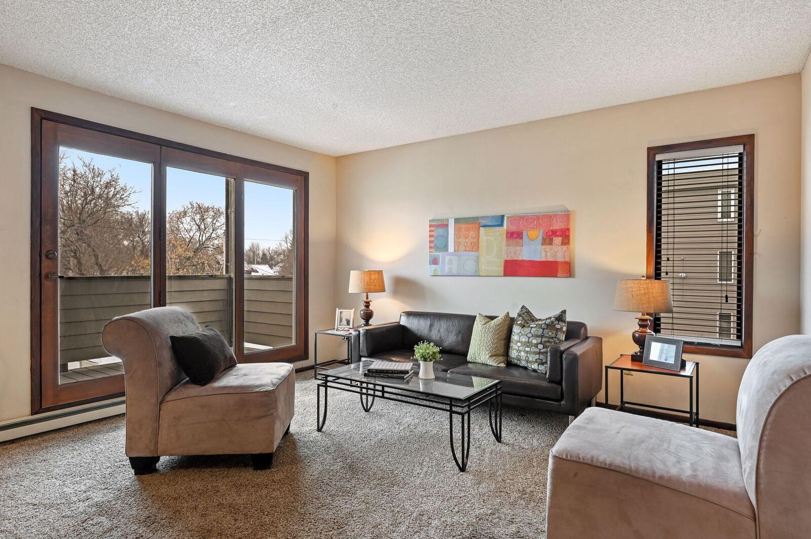 Property Photo:  2425 E Franklin Avenue 301  MN 55406 