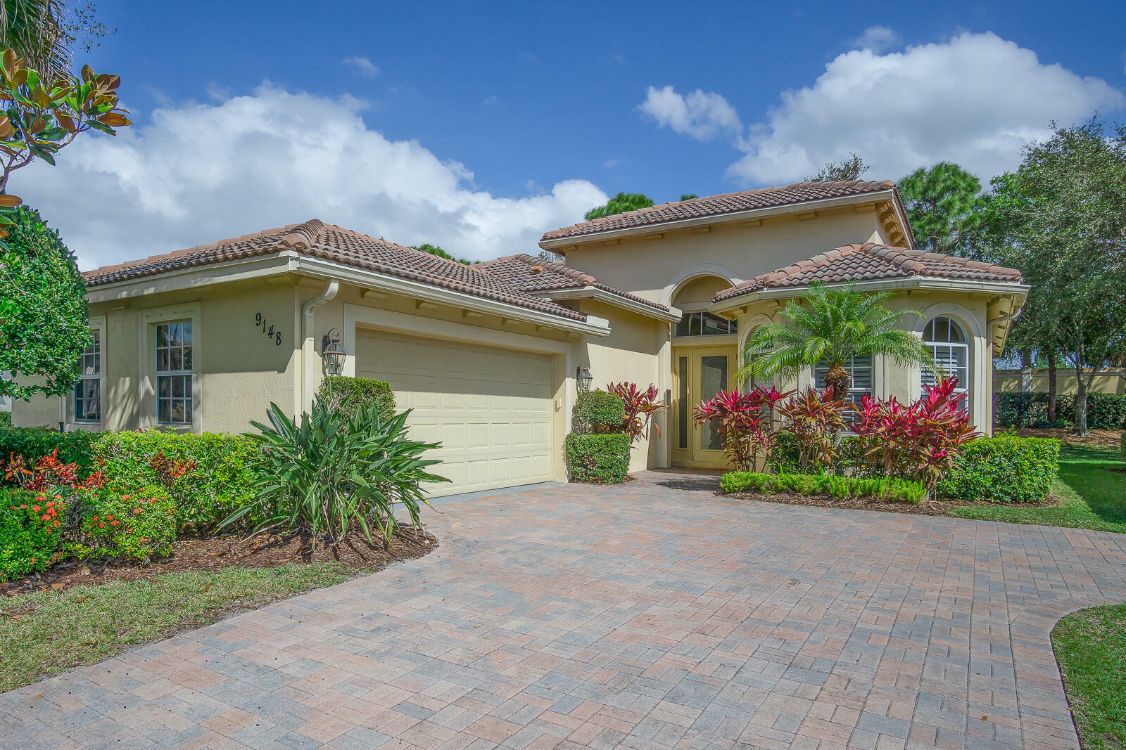 Property Photo: 9148 Short Chip Circle FL 34986