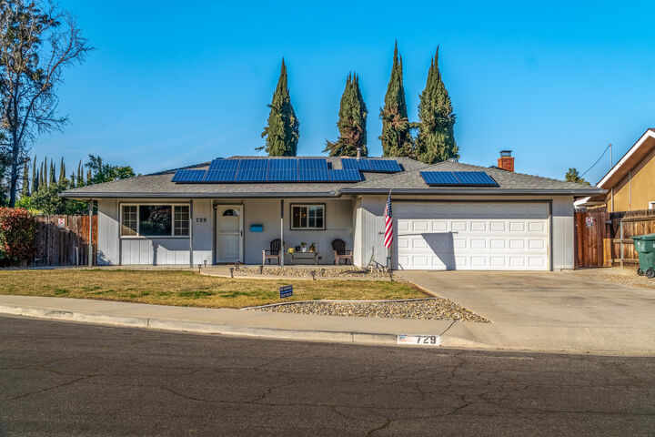 729 Westwood Drive  Exeter CA 93221 photo