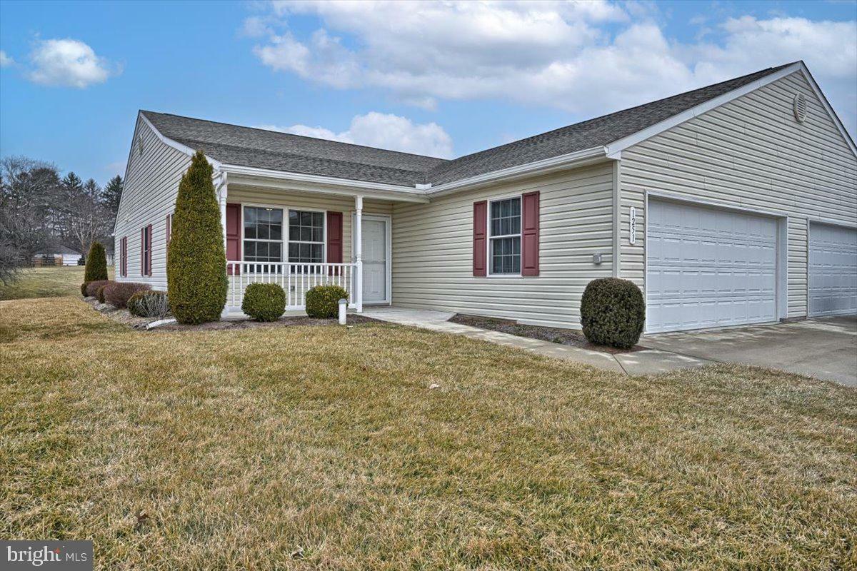 Property Photo: 1251 Village Drive 62 PA 17362