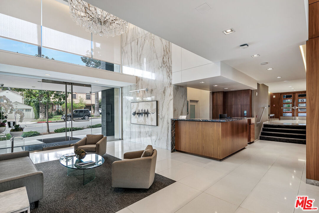 Property Photo:  838  N Doheny Dr 506  CA 90069 