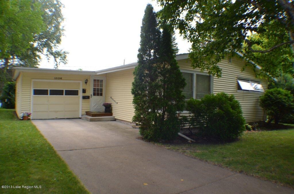 Property Photo: 1336 Hillcrest Court MN 56537