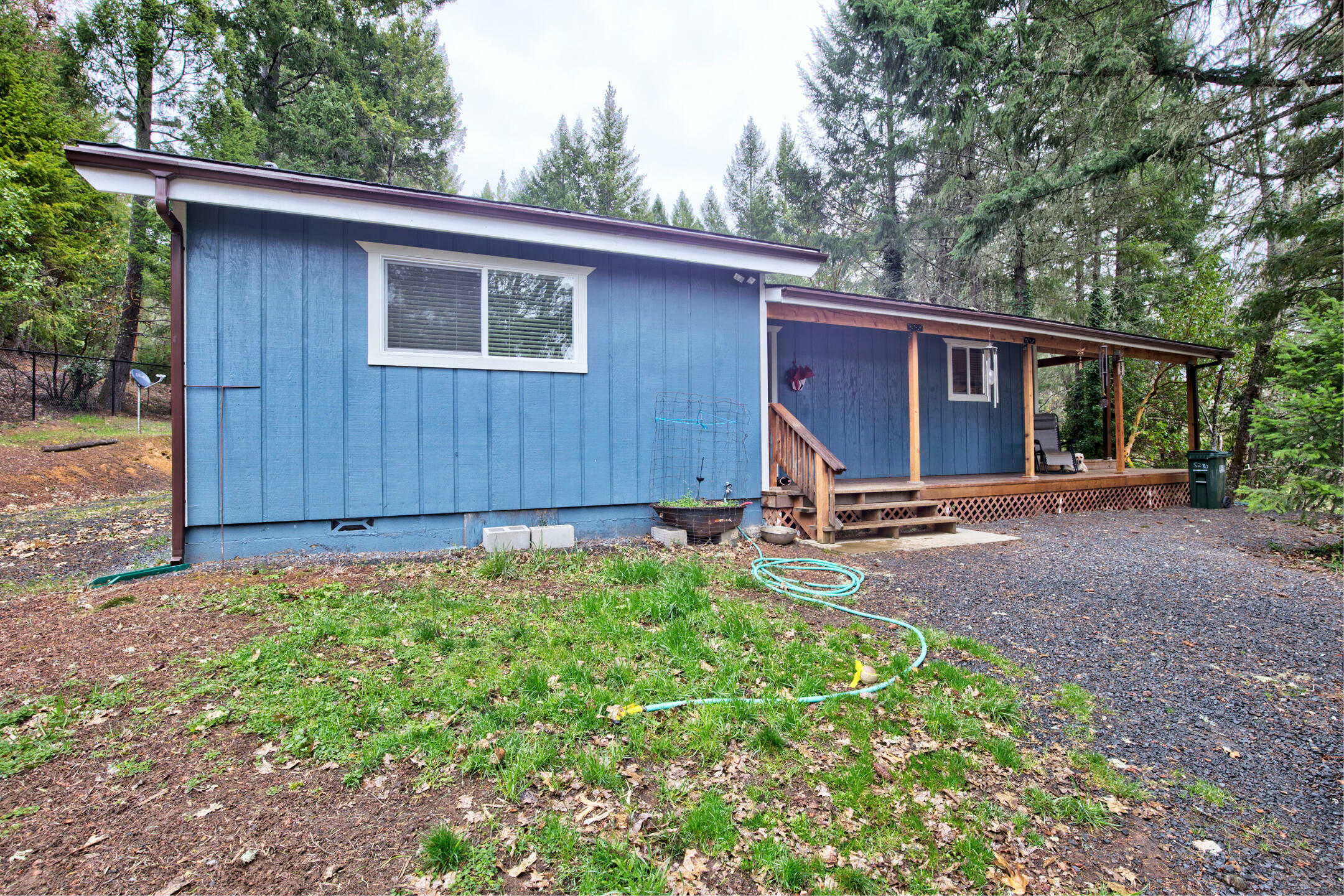 Property Photo:  5280 Deer Creek Road  OR 97538 