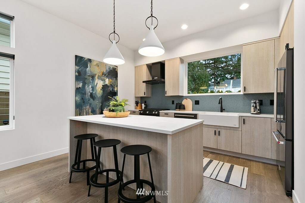 Property Photo: 4808 S Raymond Street WA 98118