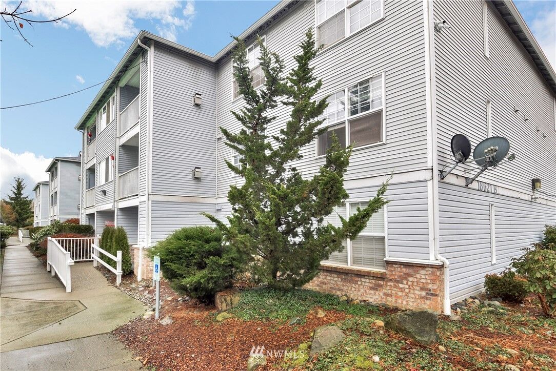 Property Photo:  18621  Blueberry Lane B212  WA 98272 