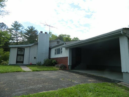 Property Photo:  1107 W Copeland Rd  TN 37849 