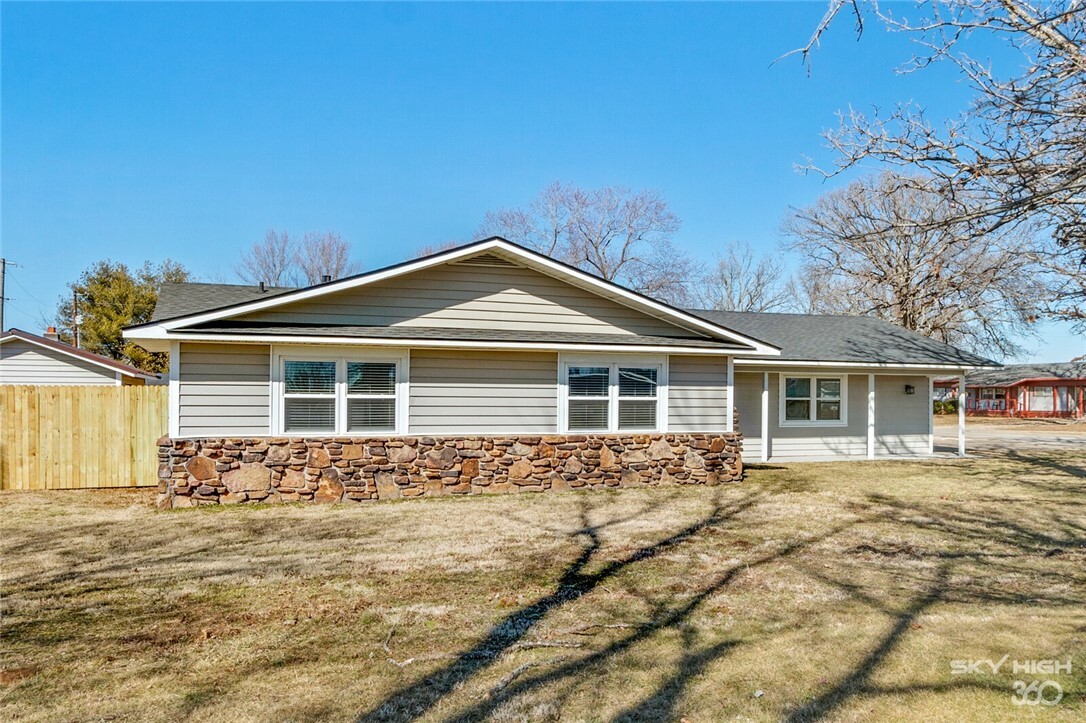 Property Photo:  724 Pickens Road  AR 72751 