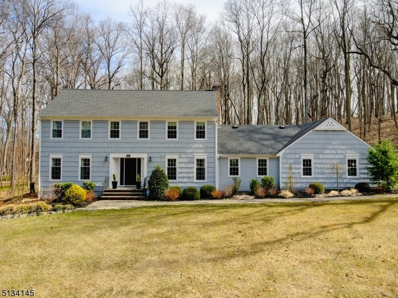 Property Photo:  29 Wolf Hill Dr  NJ 07059 