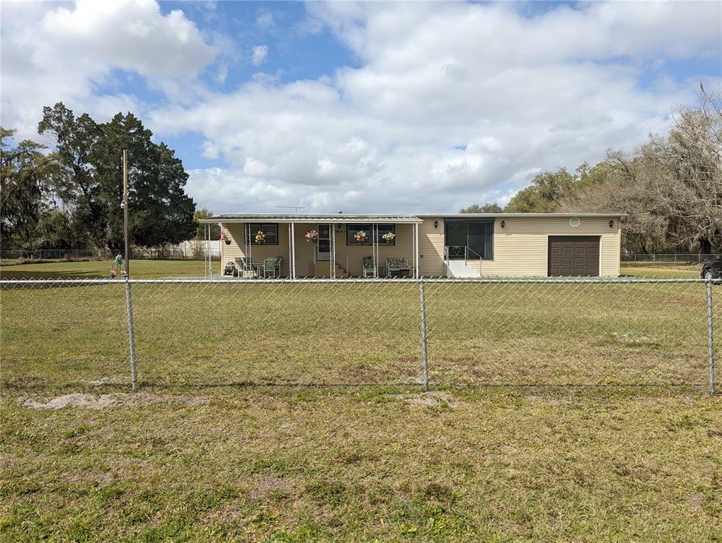 Property Photo:  3947 Loury Drive  FL 33543 