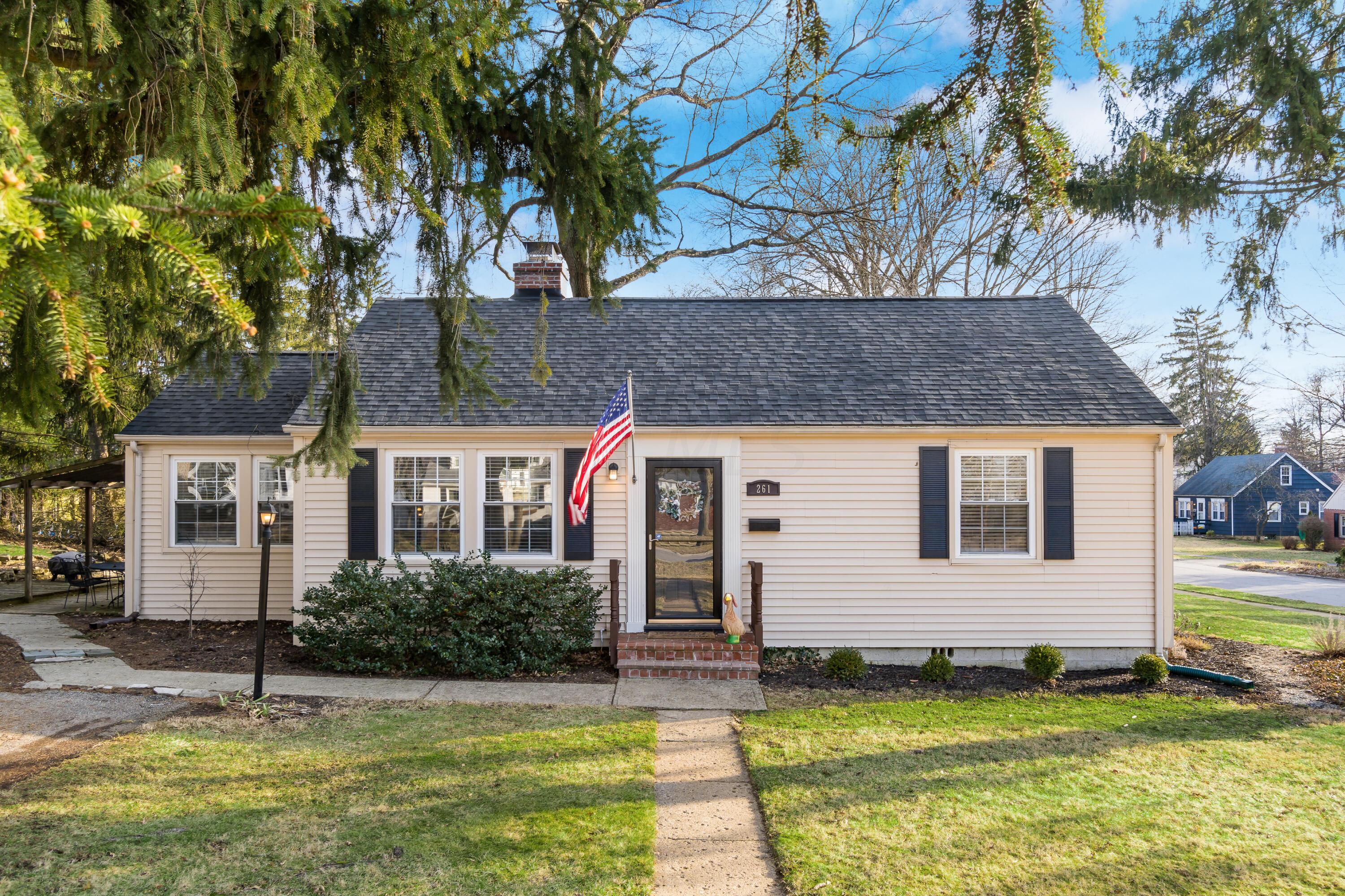 261 E Selby Boulevard  Worthington OH 43085 photo