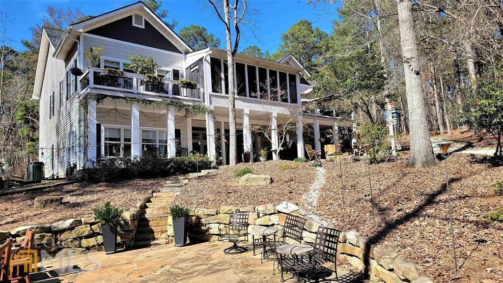 Property Photo: 1000 Sun Valley Court GA 30642