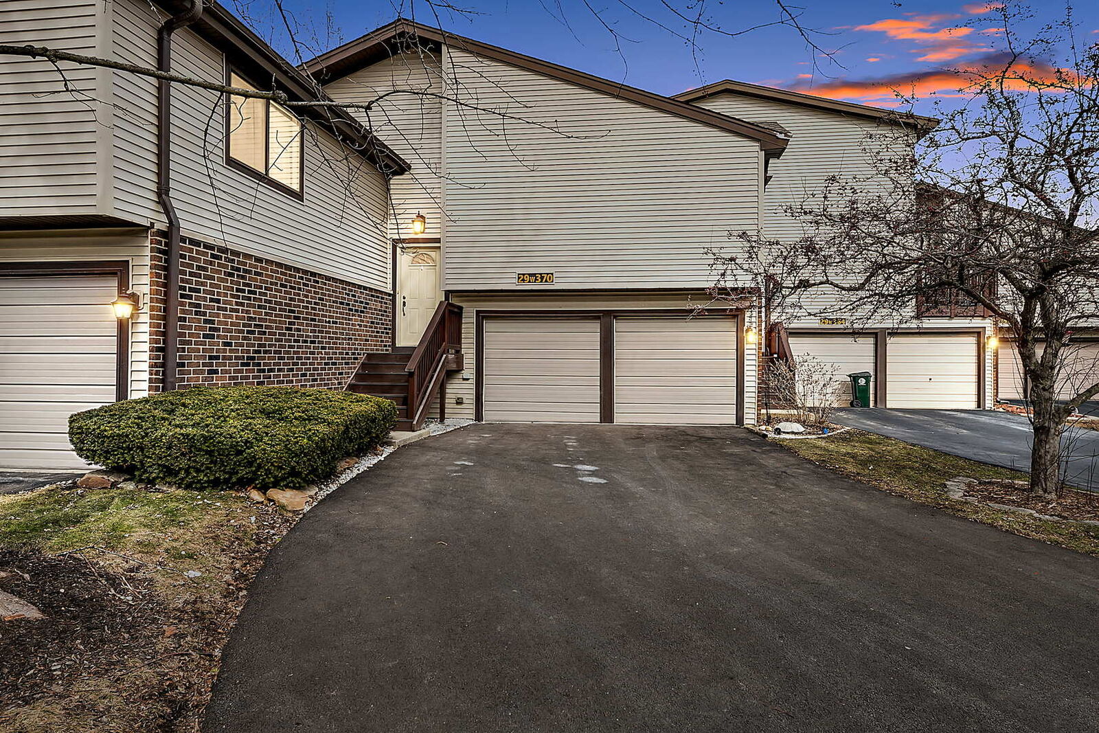 Property Photo:  29W370 Thornwood Lane  IL 60555 
