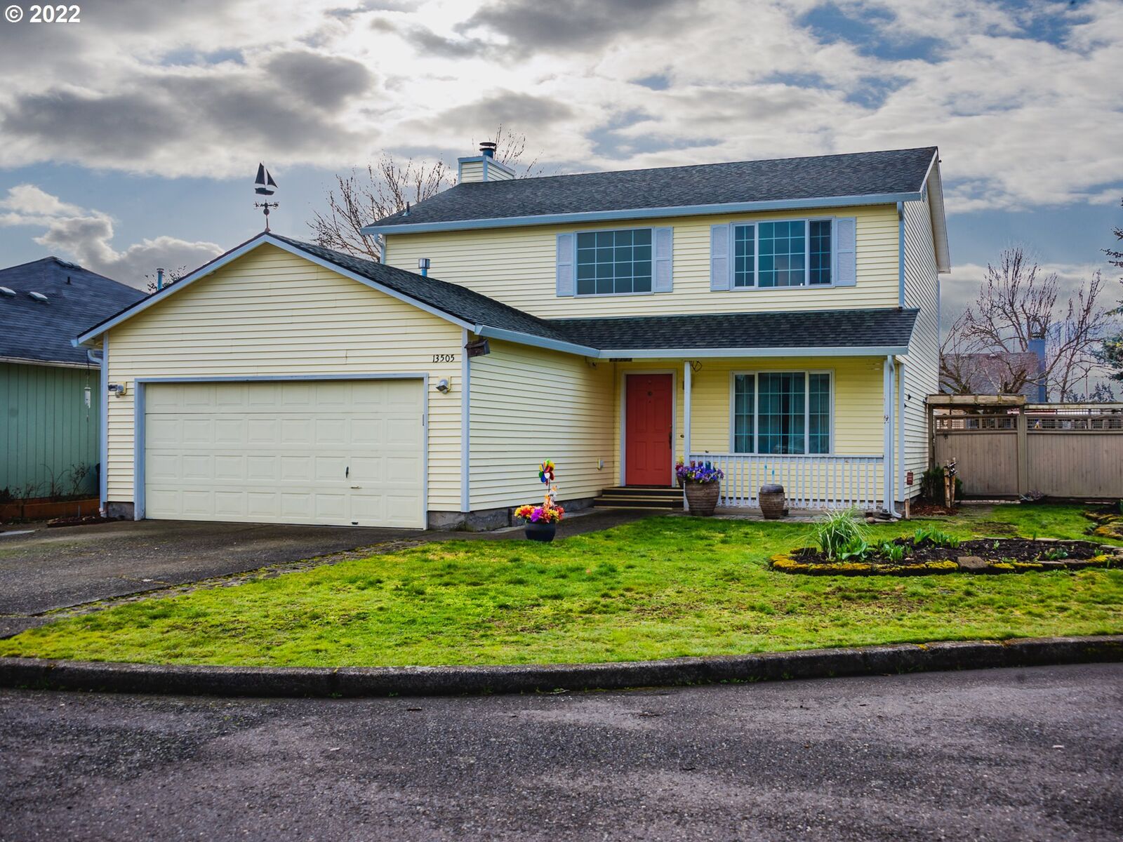 Property Photo: 13505 NE 79th Cir WA 98682