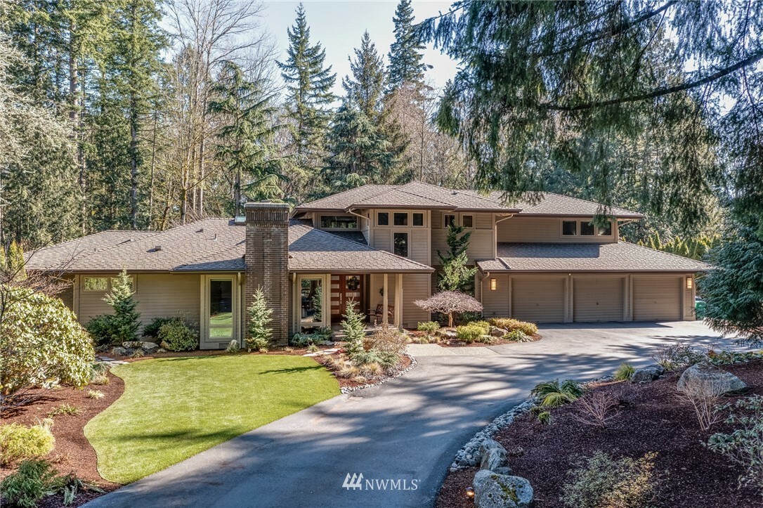 Property Photo: 13500 171st Avenue NE WA 98052
