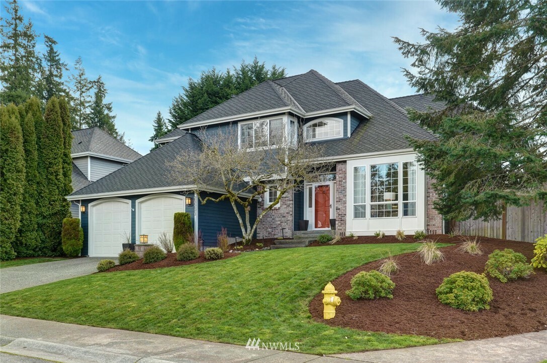 Property Photo:  23203 SE 27th Street  WA 98075 