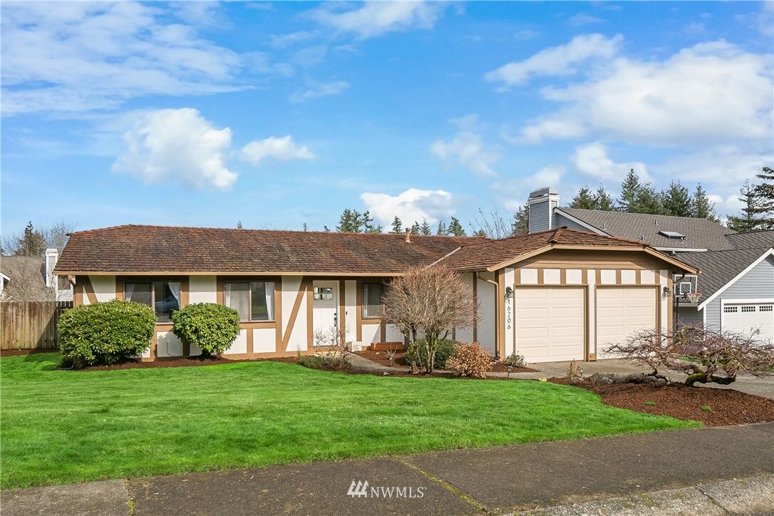 Property Photo:  16206 SE 174th Street  WA 98058 