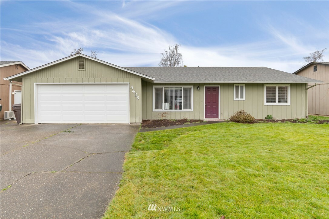 Property Photo:  4426 Independence Lane  WA 98632 