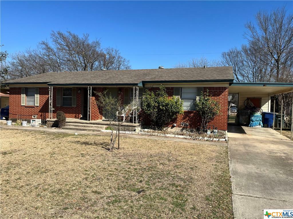 Property Photo:  1003 S 5th Street A-B  TX 76522 