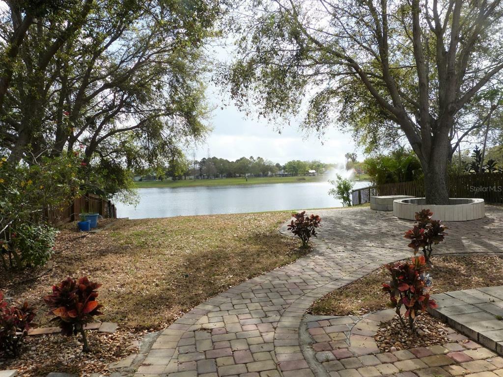 Property Photo:  12509 Lake Vista Drive  FL 33534 