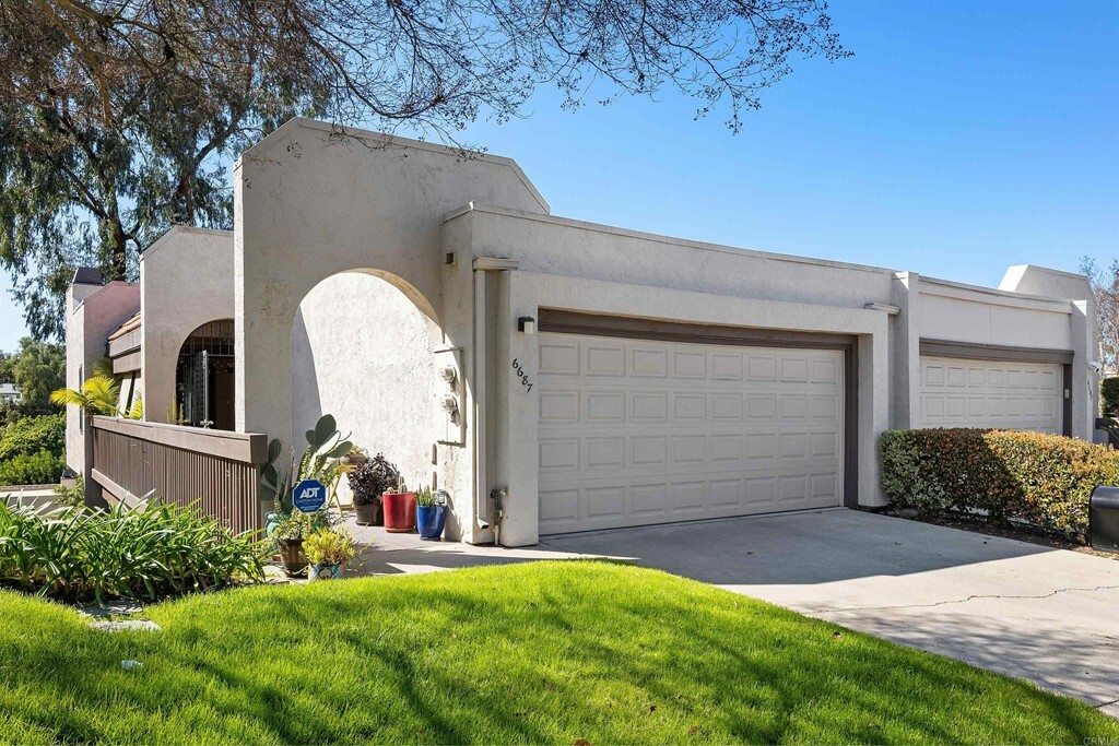 Property Photo:  6687 Reservoir Ln  CA 92115 