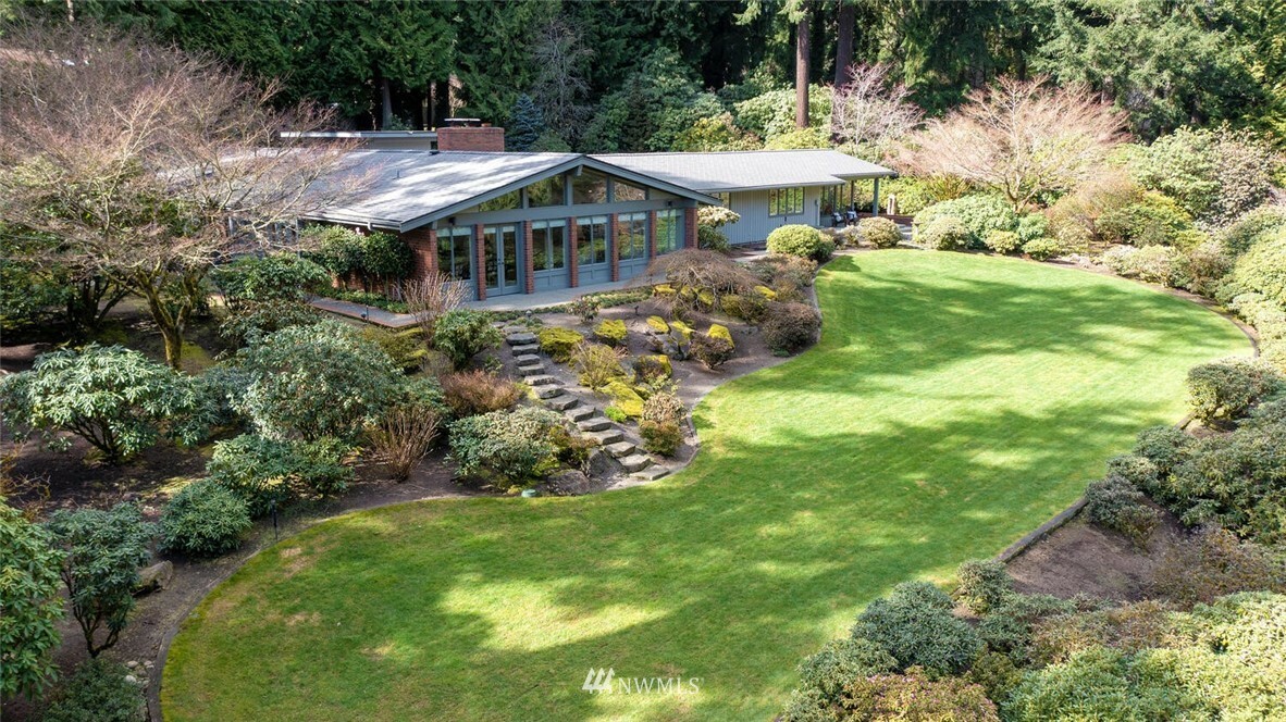Property Photo: 13436 NE 30th Street WA 98005