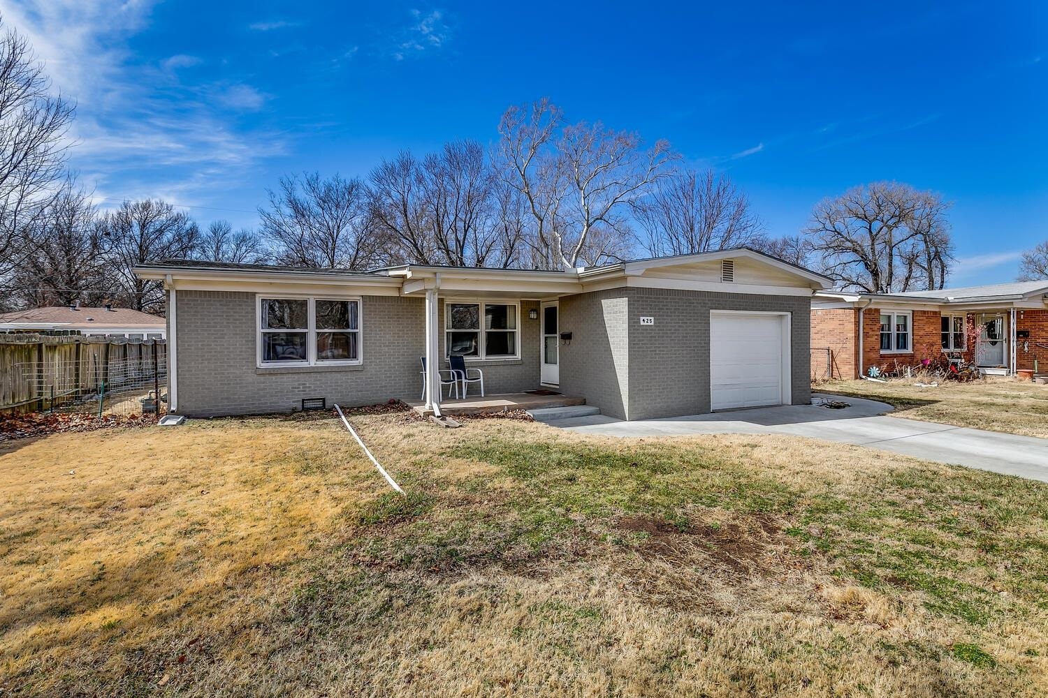 Property Photo:  425 N Clinton Ave  KS 67060 