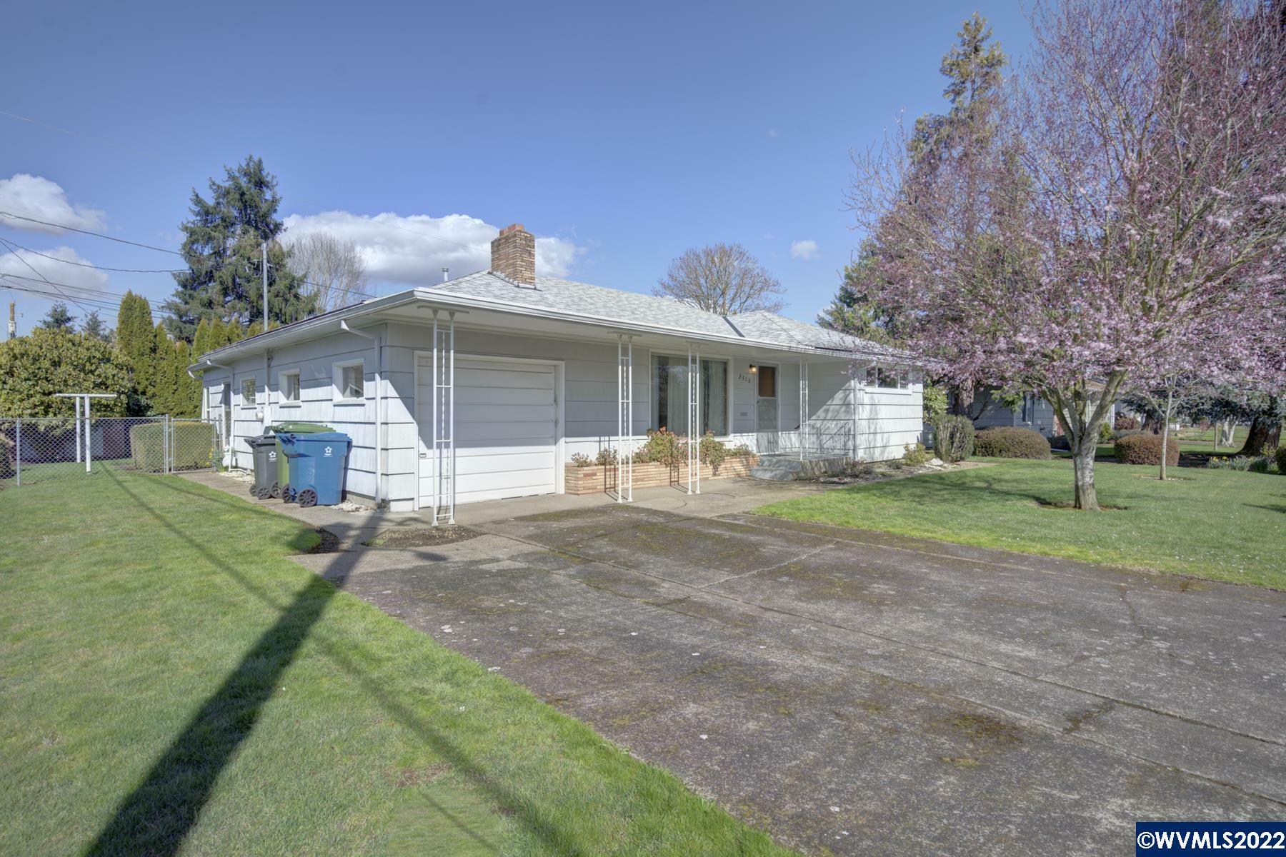 Property Photo:  2515  Northgate Av NE  OR 97301 